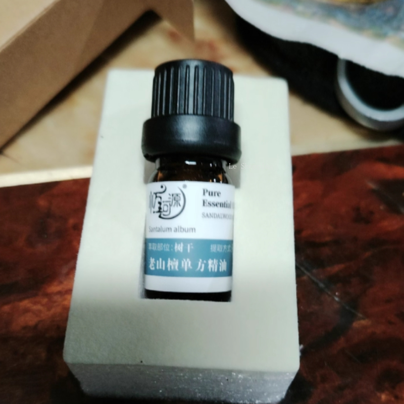 น้ำมันหอมระเหยไม้จันทน์หอมอินเ - Sandalwood Perfume Oil บทวิจารณ์และราคา