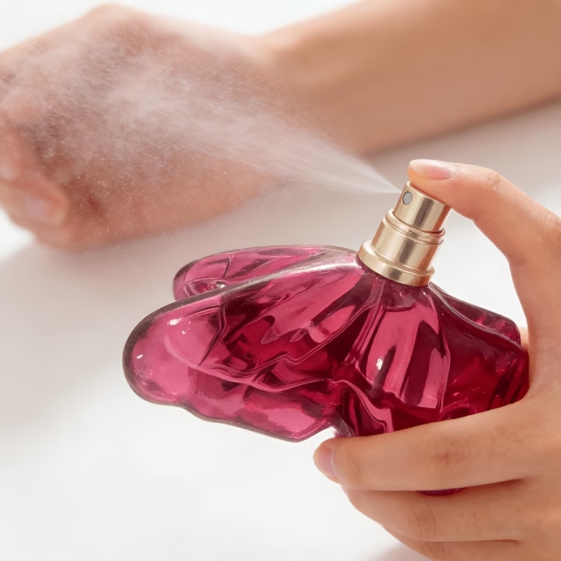 น้ำหอมสเปรย์สำหรับผู้หญิง La B - Perfume La Fragrance บทวิจารณ์และราคา