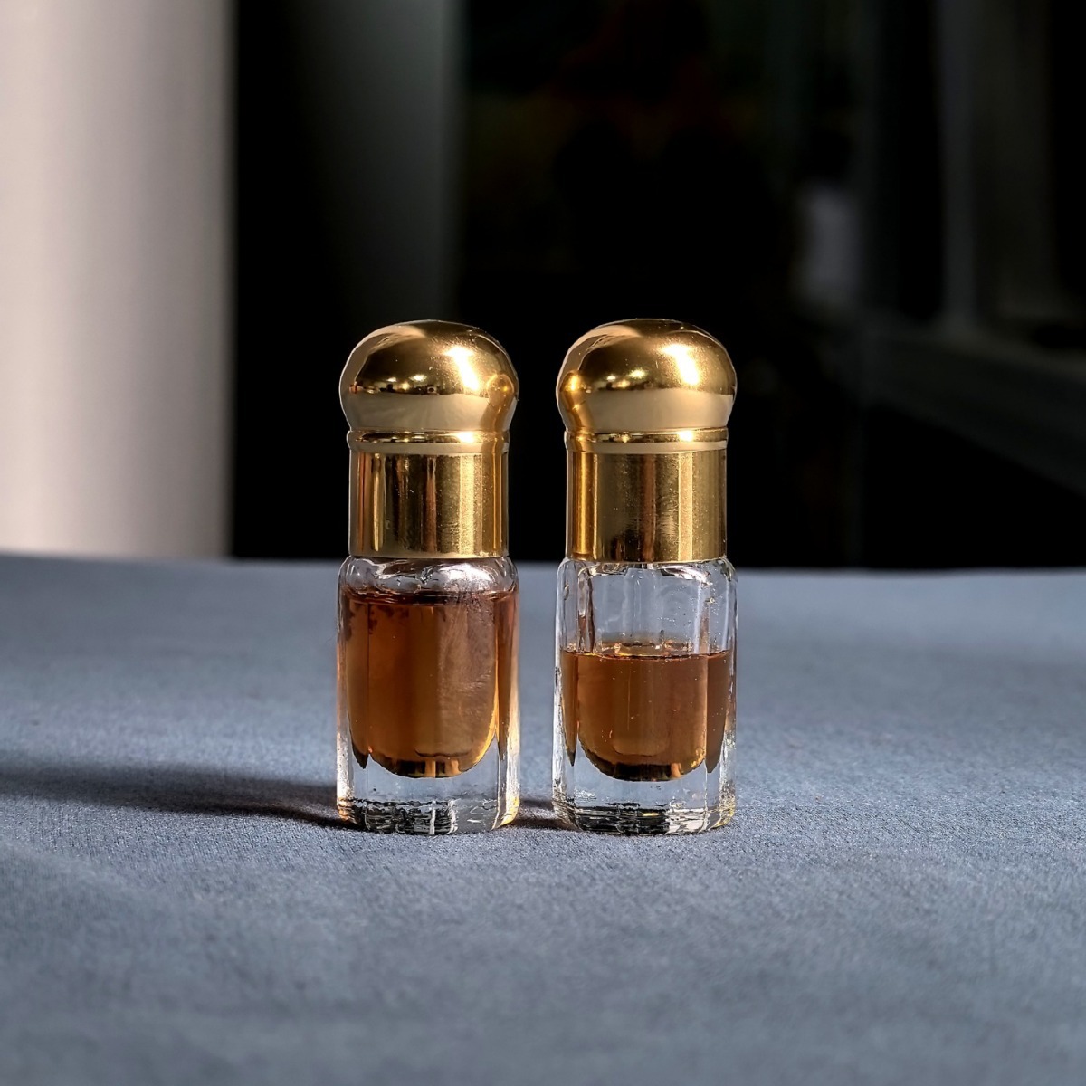 น้ํามันหอมระเหยไม้กฤษณาบริสุทธ - Sandalwood Perfume Oil บทวิจารณ์และราคา